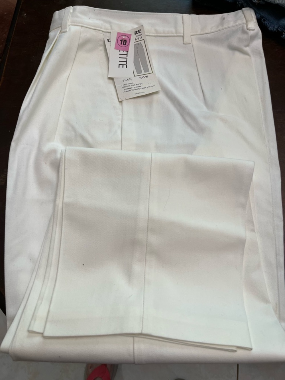 White Dress Pants - Classic Pleated Front size 10 petit